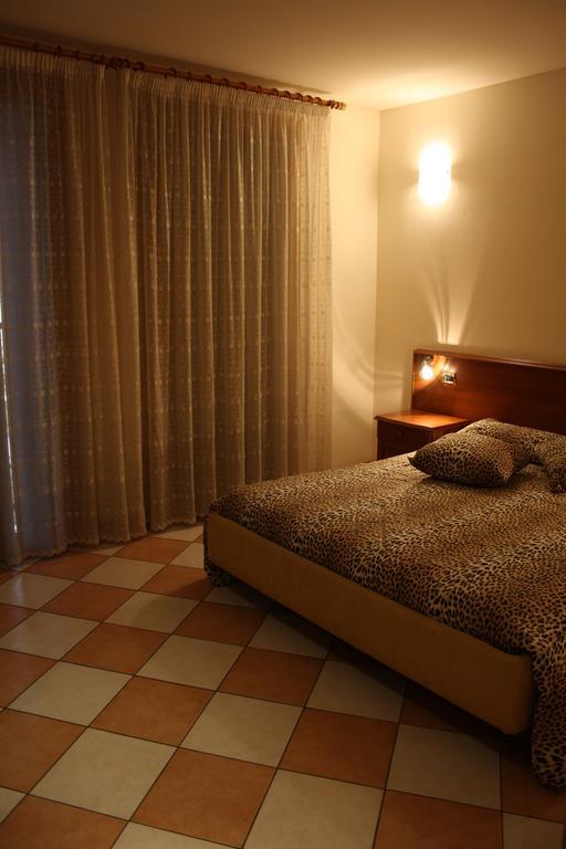 Casa Hellen Monteforte dʼAlpone Quarto foto